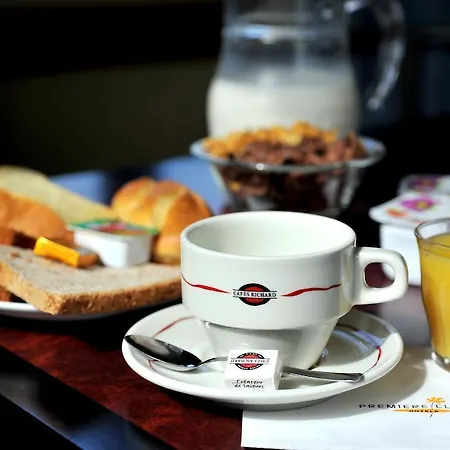 Hotel & 2*