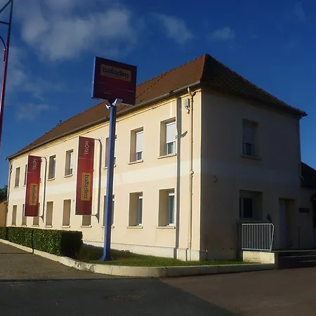 & Hotel
