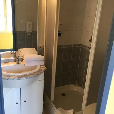 & Hotel