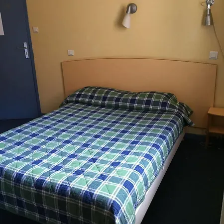 Hotel & Avermes