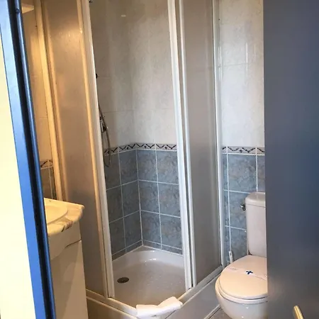 Hotel &