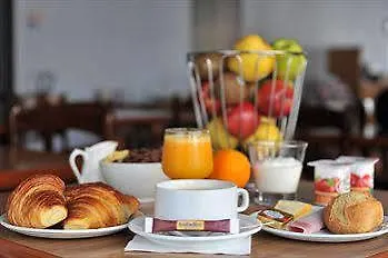Hotel & Avermes